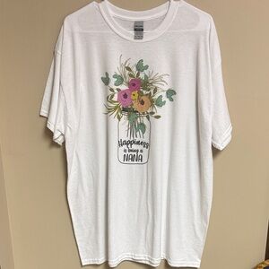 Gildan White T-Shirt with Floral Nana Design XL NWT
